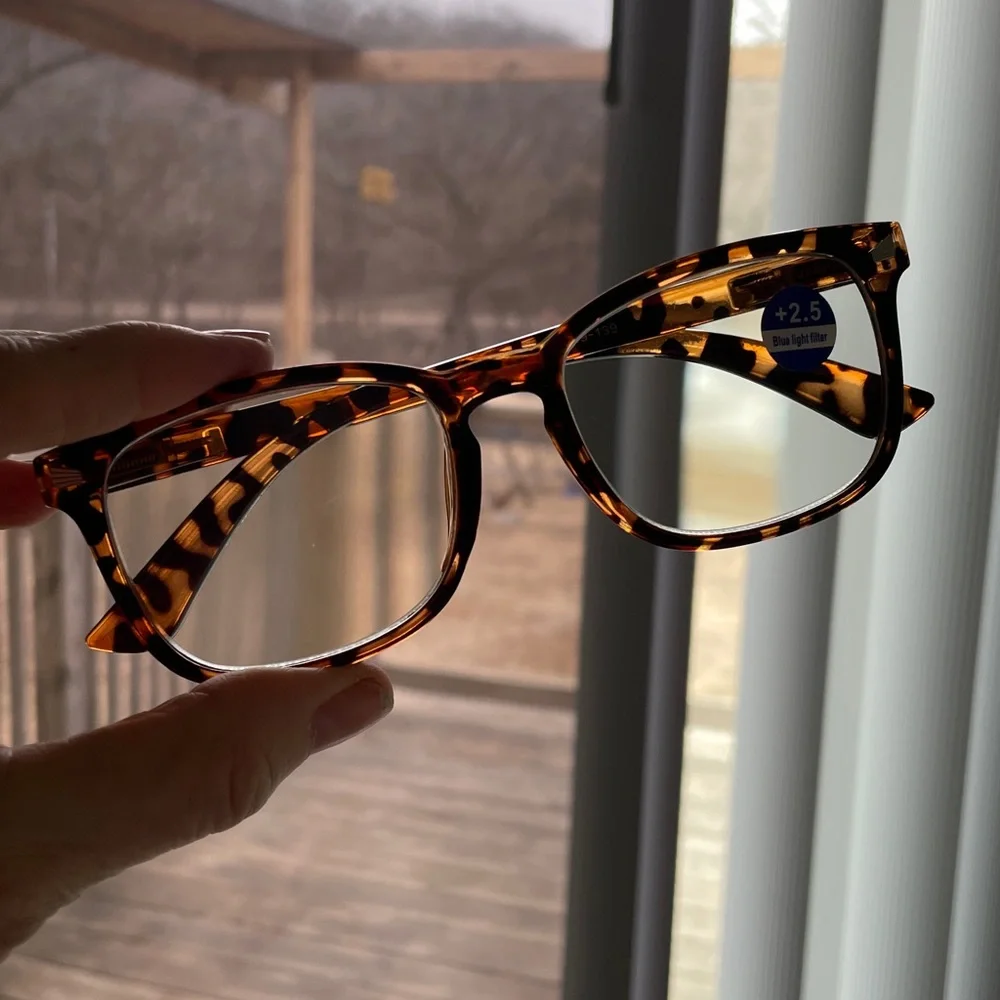 NWT Two pairs readers 2.5 tortoiseshell blue light combination readers brown